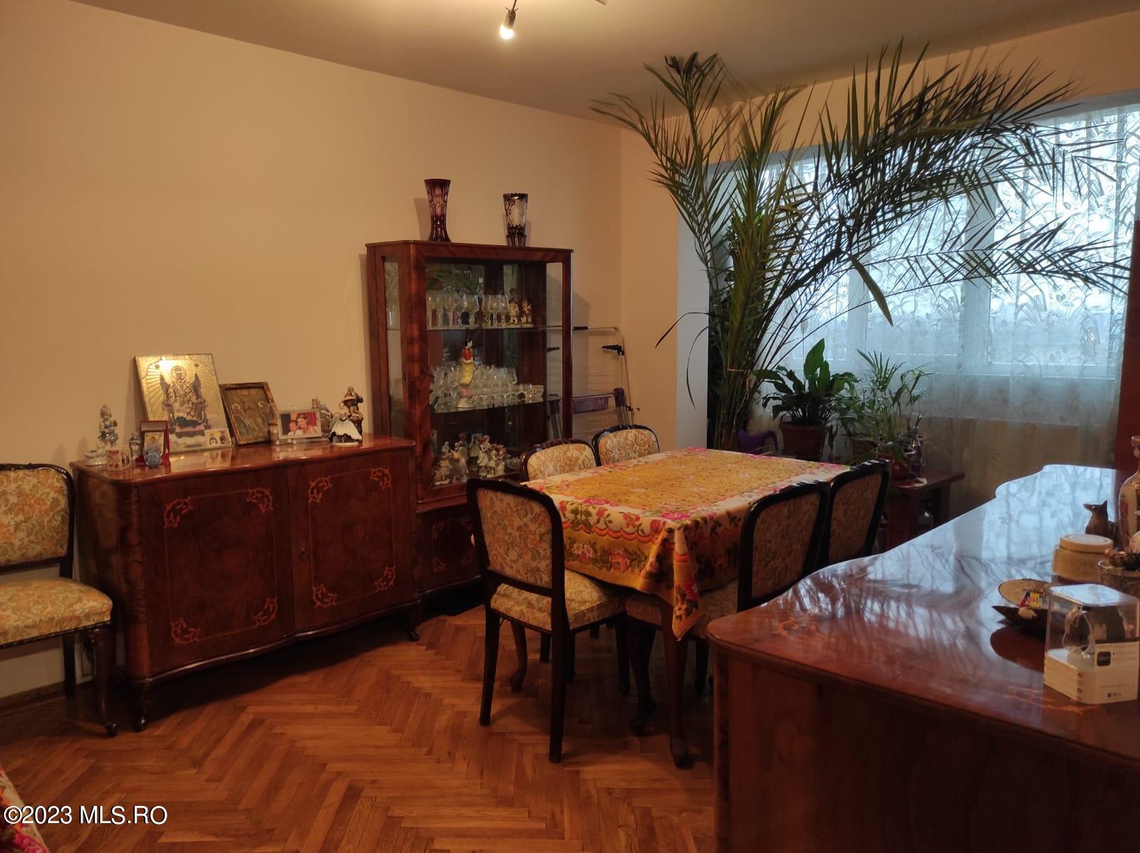                                            Vanzare -                                                                                     Apartament 2 camere                                                                                 - Casa de Cultura
                                        