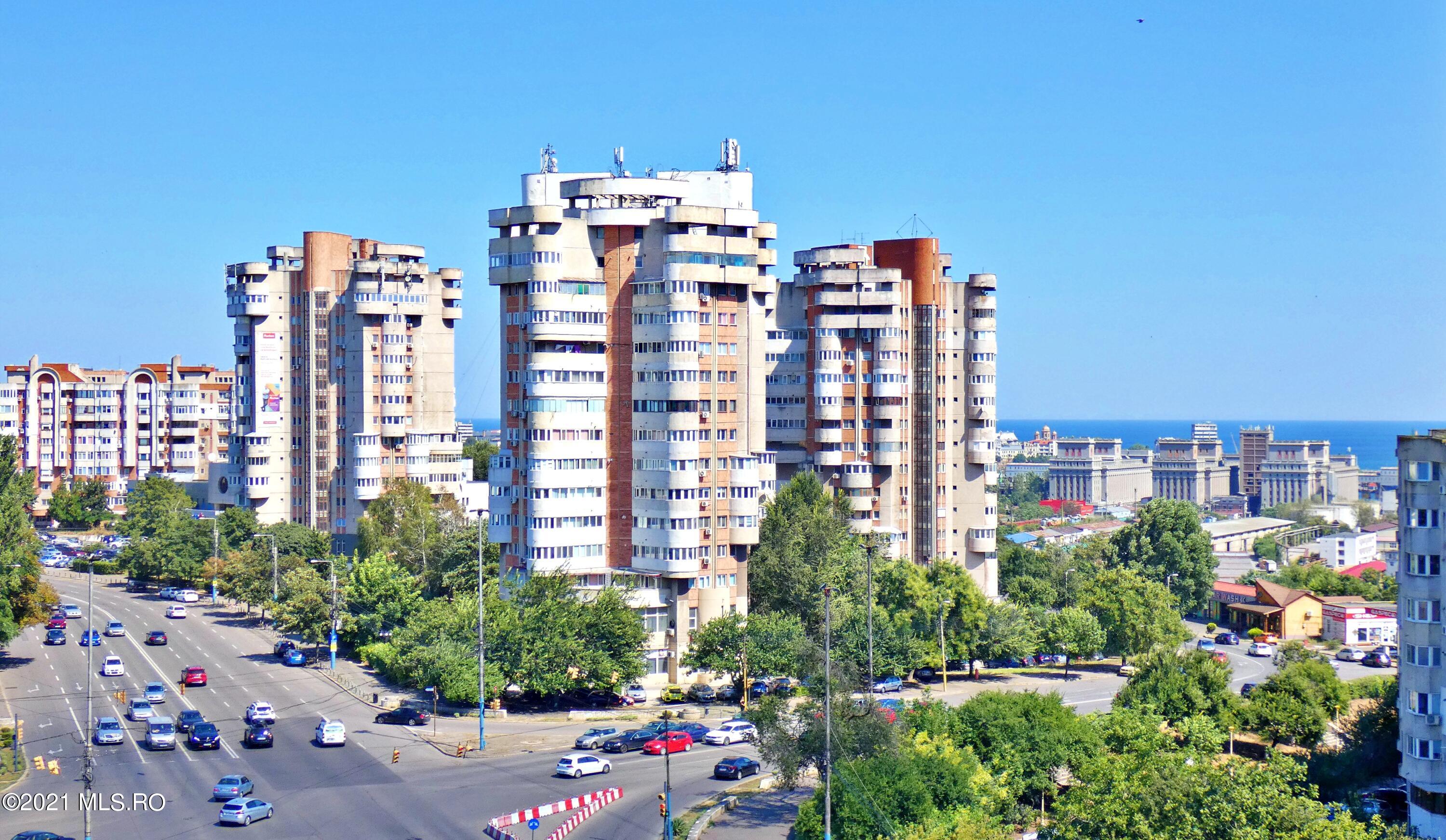                                             Vanzare -                                                                                     Apartament 3 camere                                                                                 - Gara Constanta
                                        