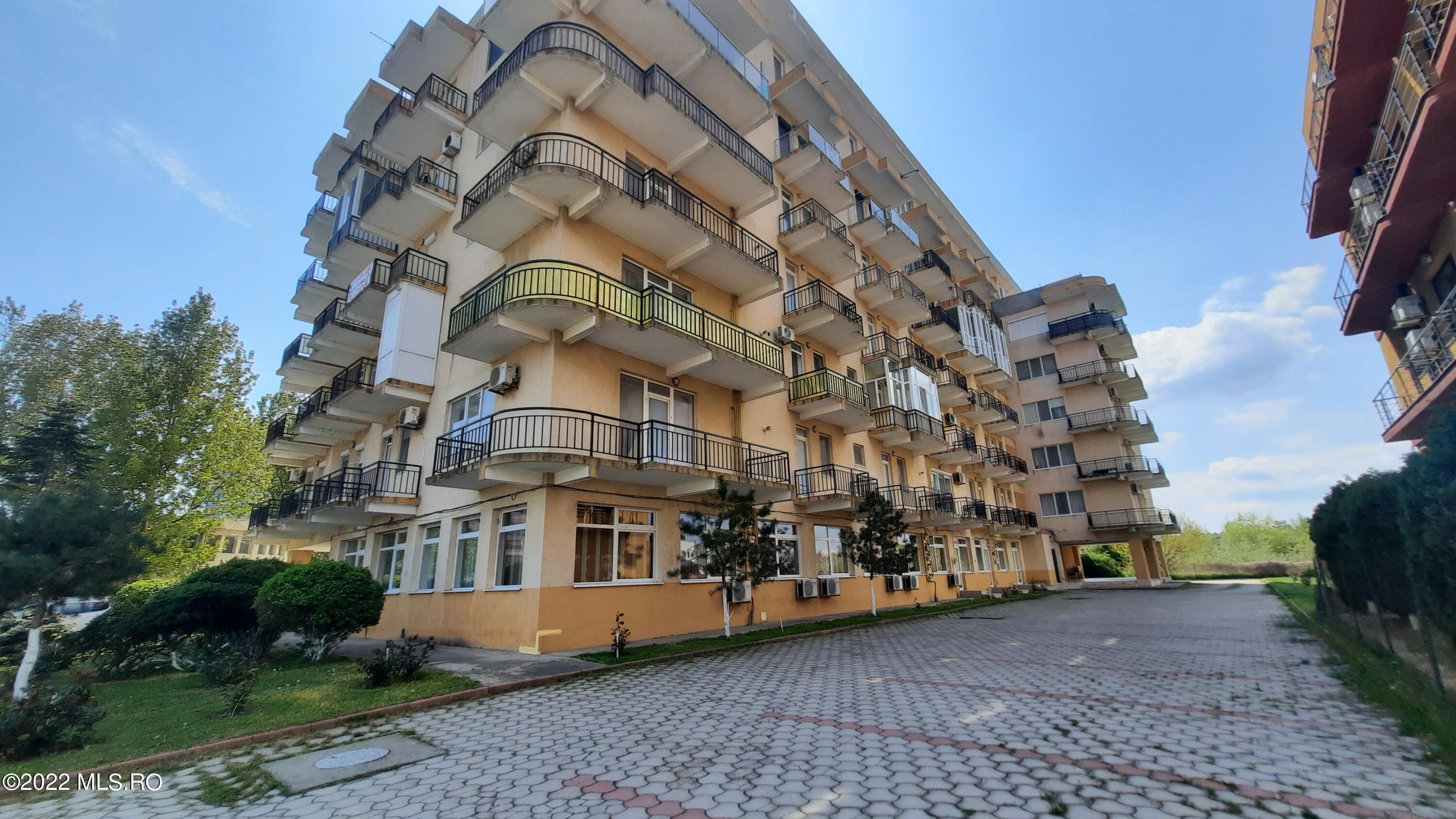                                             Vanzare -                                                                                     Apartament 3 camere                                                                                 - Mamaia Nord
                                        