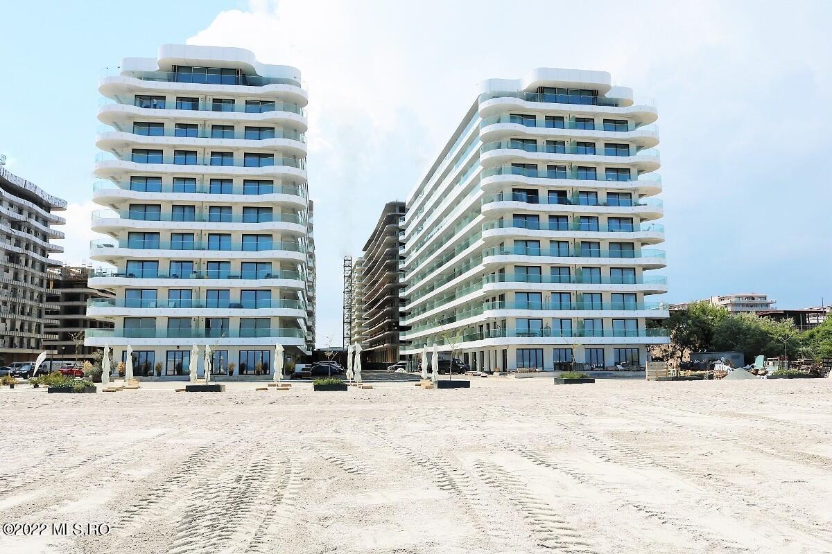                                             Vanzare -                                                                                     Apartament 3 camere                                                                                 - Mamaia Nord
                                        