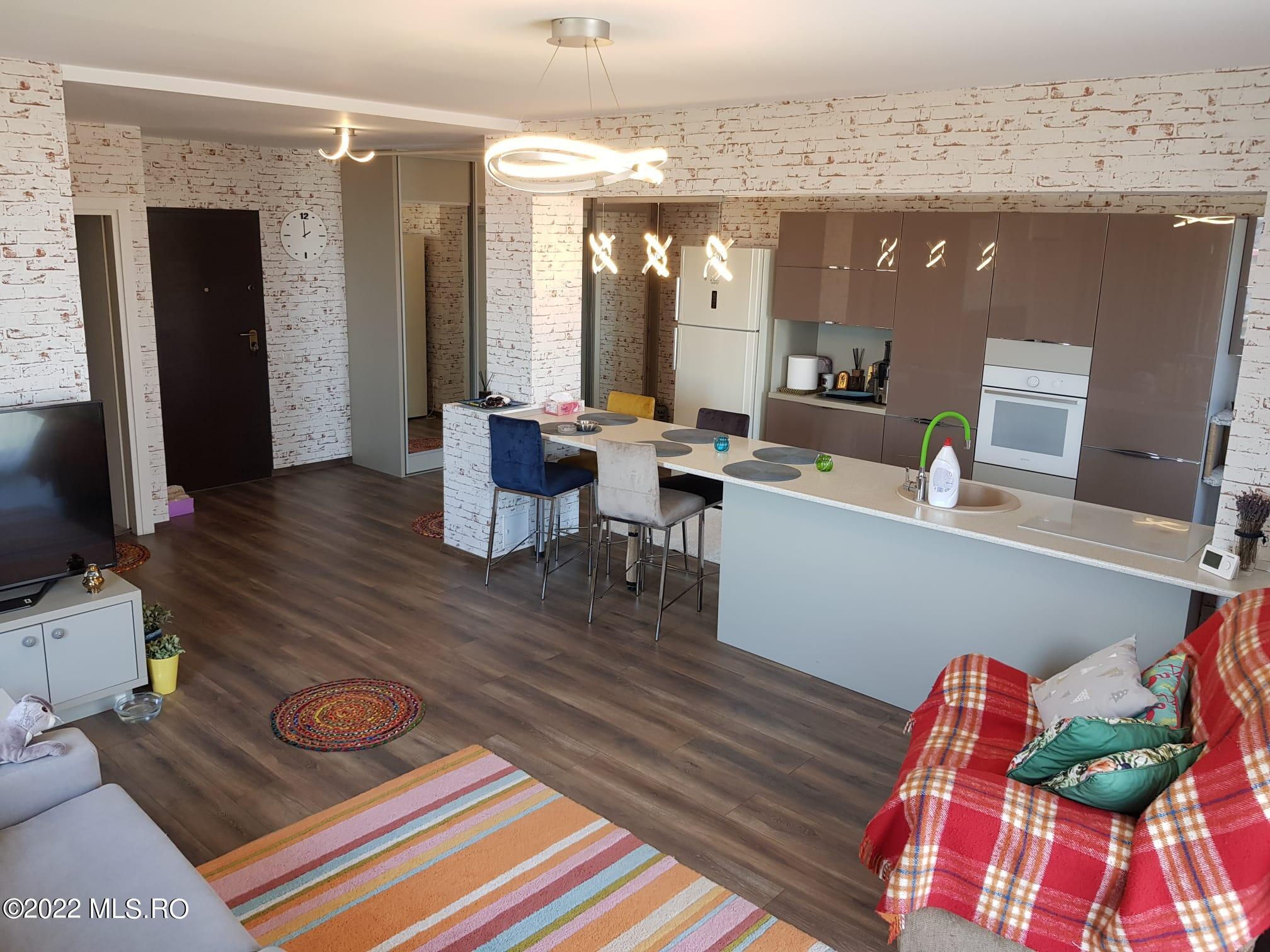                                             Vanzare -                                                                                     Apartament 3 camere                                                                                 - Palazu Mare
                                        